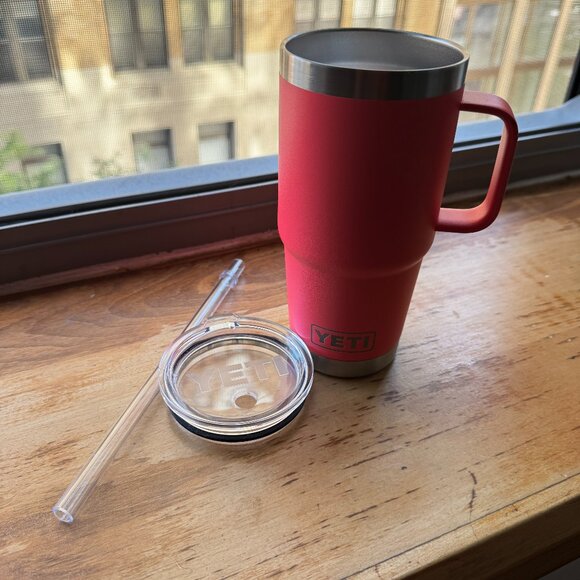 YETI Rambler 25 oz Mug with Straw Lid Tropical Pink NWOT - Picture 2 of 7